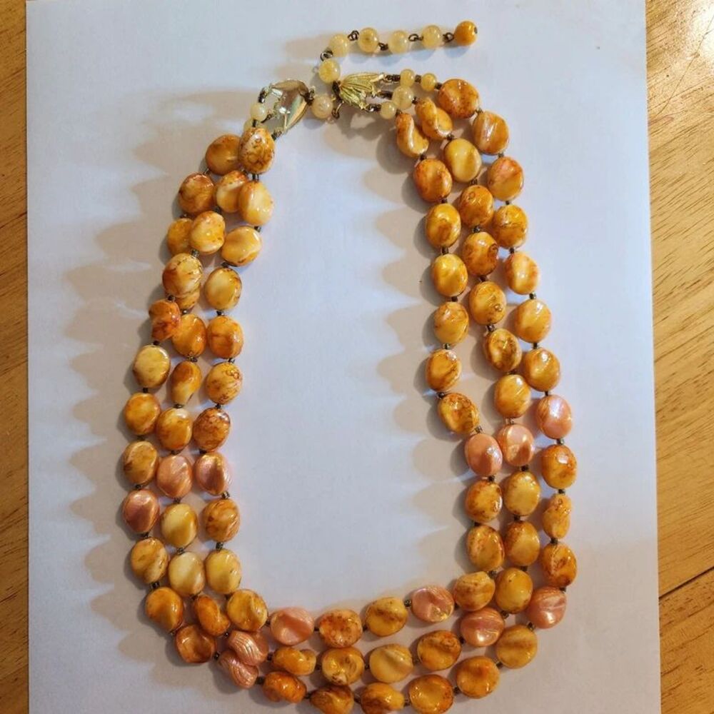 Hong Kong VTG Necklace